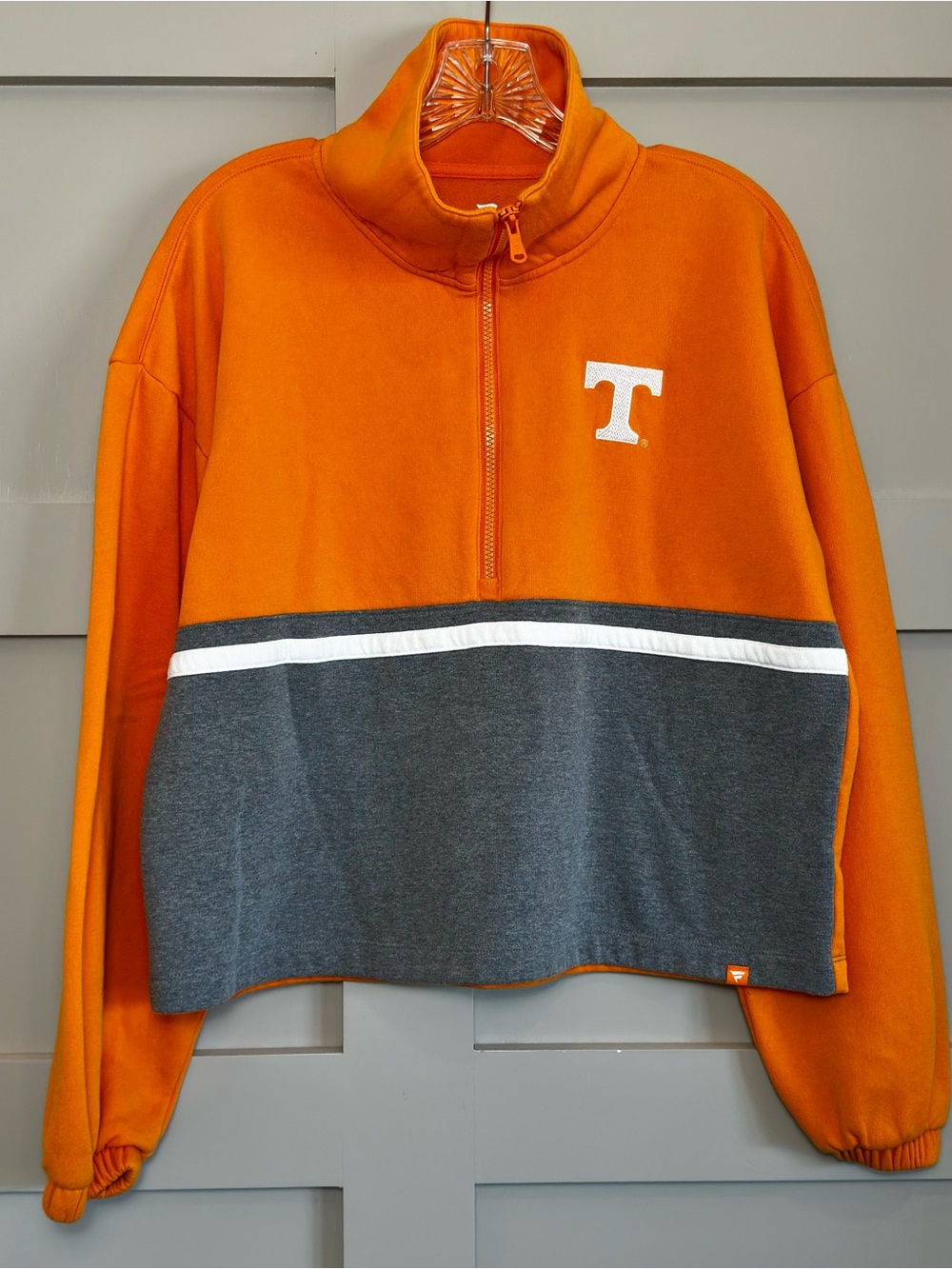 University of Tennessee Semi-Cropped Color Block 1/4 Zip Sweatshirt Women’s XL
